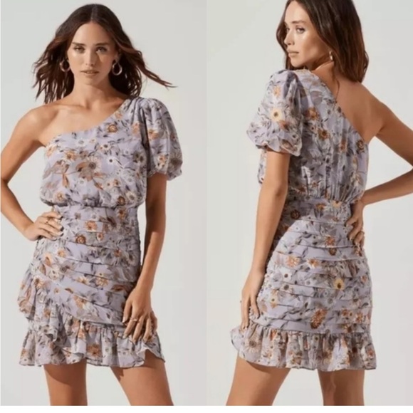 Astr Dresses & Skirts - Astr women's S purple one shoulder puff sleeve floral mini dress whimsical girly